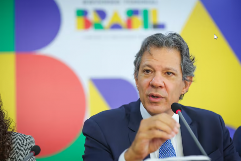 O objetivo do governo, com a proposta de cortes de gastos, é tentar manter de pé o chamado arcabouço fiscal