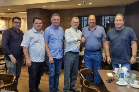 Café com sabor de politica e adocicado para disputa de 2024